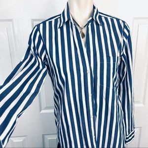 GAP striped BUTTON DOWN shirt Blue White Long Sleeves striped casual wear S NEW